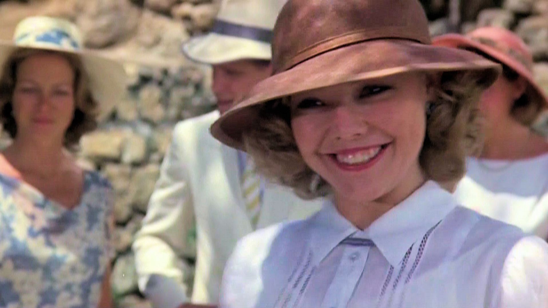 Screenshot from Appointment with Death (1988) (11) featuring Valerie Richards