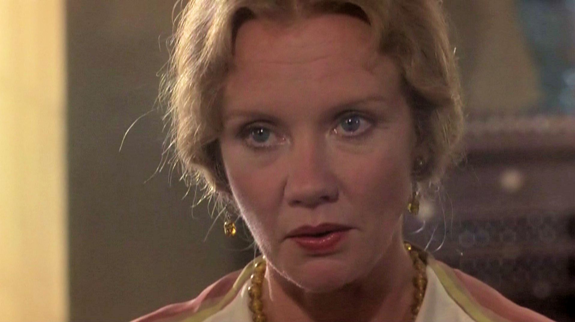 Screenshot from Appointment with Death (1988) (7) featuring Hayley Mills