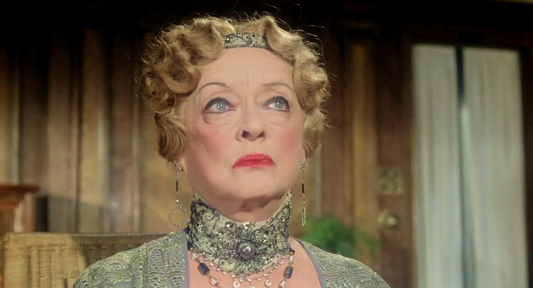 Screenshot from Death on the Nile (1978) (13) featuring Bette Davis