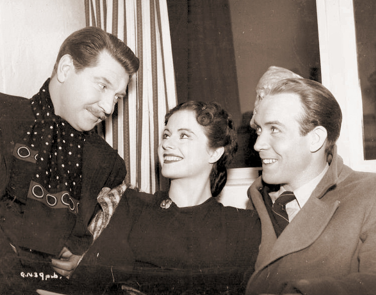 Roger Livesey (as Bill Mather), Margaret Lockwood (as Nurse Anne Graham) and Barry K Barnes (as Stephen Faringdon) in a photograph from The Girl in the News (1940) (16)