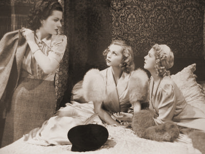 Margaret Lockwood (as Leslie James), Lilli Palmer (as Clytie Devine) and Renée Houston (as Gloria Lind) in a photograph from A Girl Must Live (1939) (9)