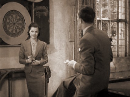 Margaret Lockwood (as Leslie James) and Hugh Sinclair (as Earl of Pangborough) in a screenshot from A Girl Must Live (1939) (2)
