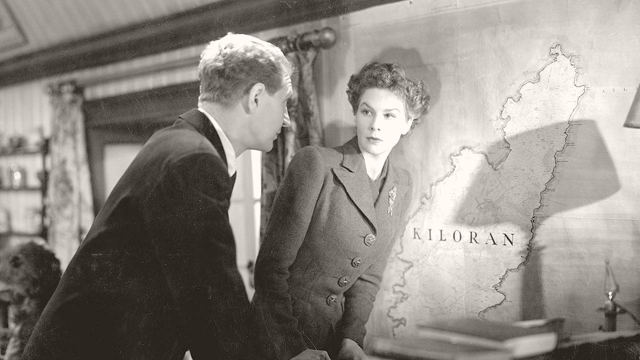 Photograph from I Know Where I’m Going! (1945) (2) featuring Wendy Hiller (as Joan Webster) and Roger Livesey (as Torquil MacNeil)