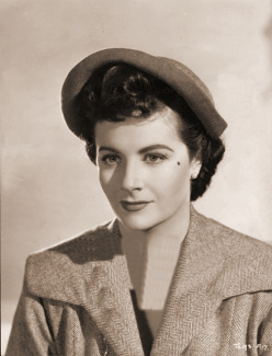 Margaret Lockwood (as Lydia Garth) in a photograph from Madness of the Heart (1949) (17)
