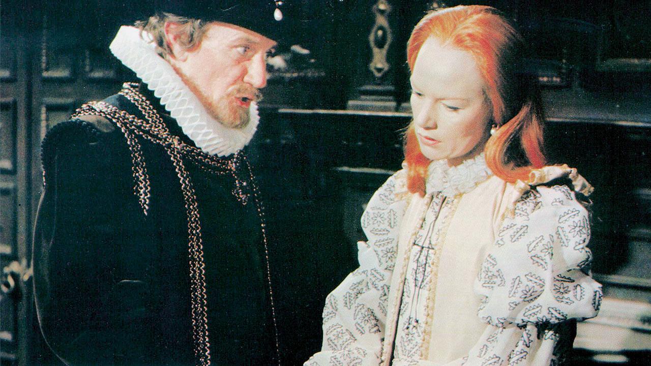 Photograph from Mary, Queen of Scots (1971) (1) featuring Glenda Jackson, Trevor Howard