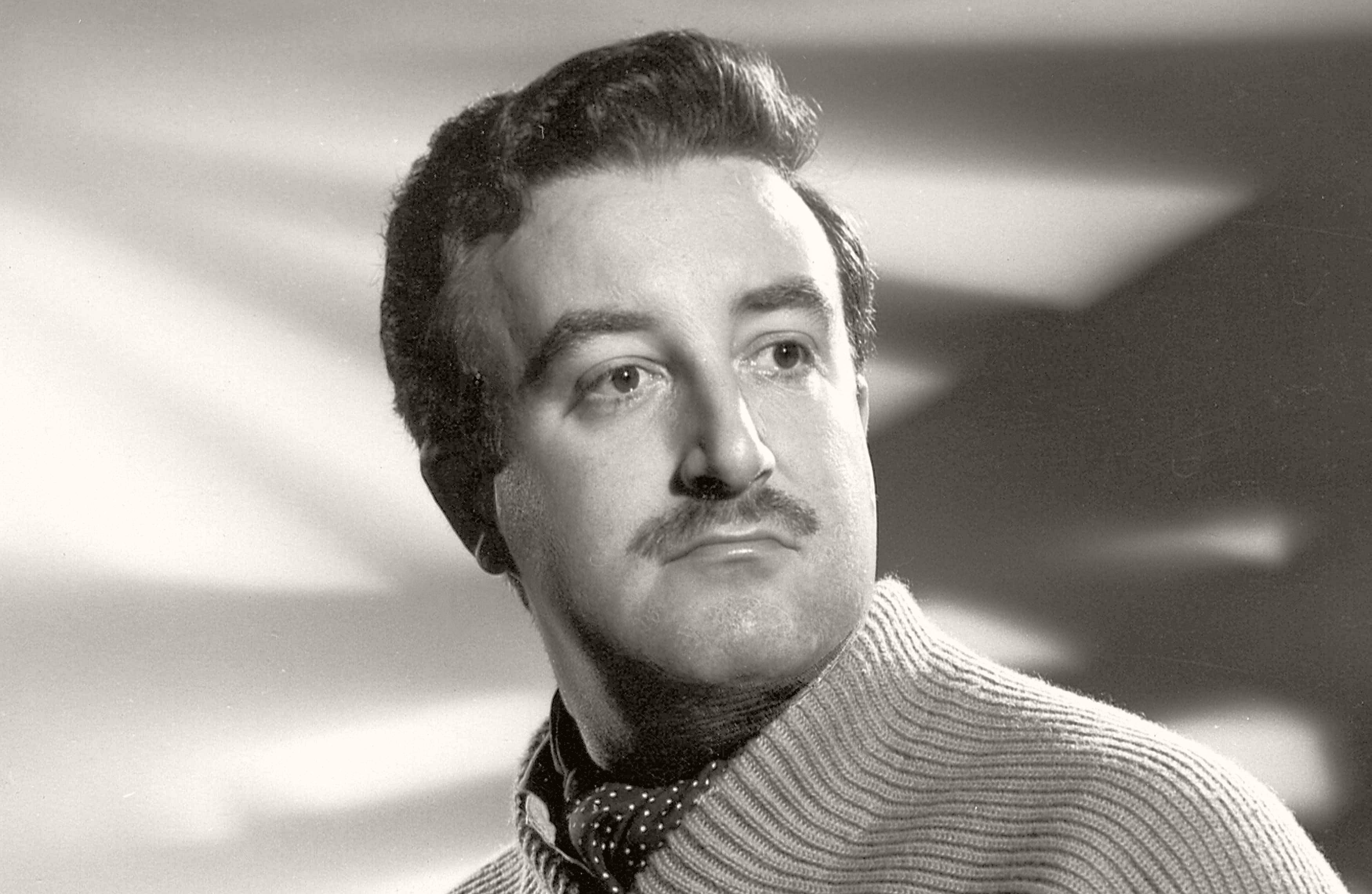 Photograph of English actor, Peter Sellers (1)