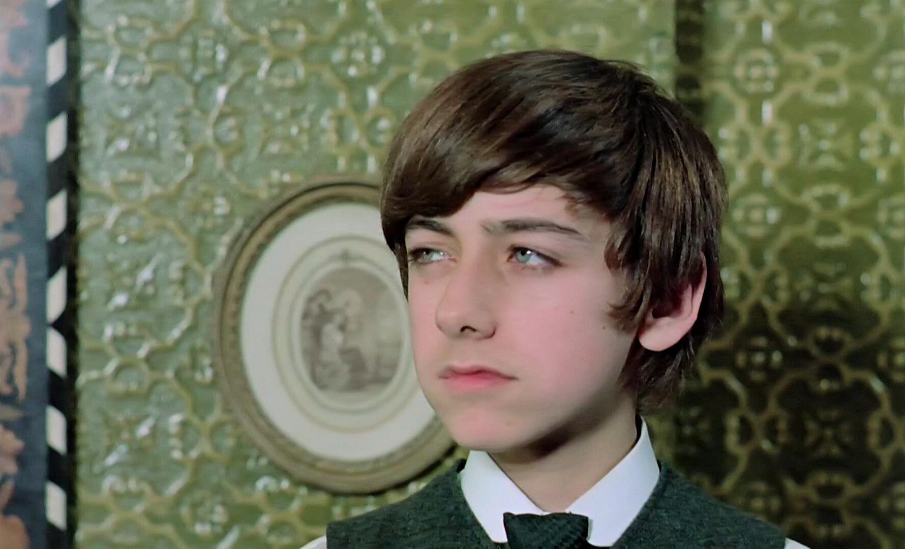 Screenshot from The Railway Children (1970) (5) featuring Gary Warren (as Peter Waterbury)