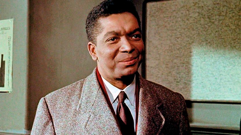 Photograph of Sapphire (1959) (1) featuring Earl Cameron