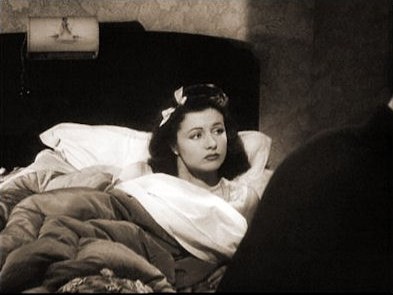 Margaret Lockwood (as Jenny Sunley) in a screenshot from The Stars Look Down (1940) (2)