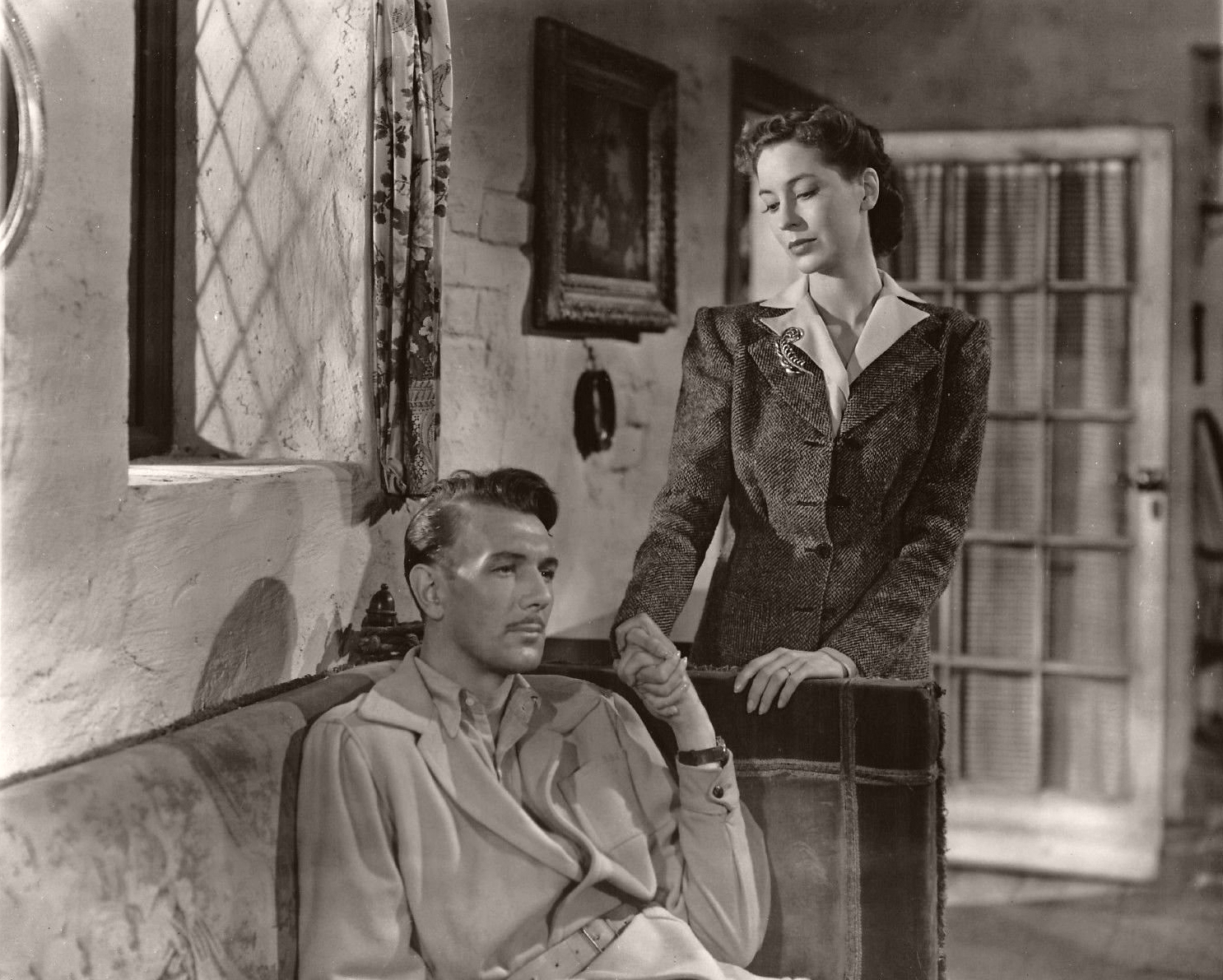 Photograph of The Years Between (1946) (1) featuring Michael Redgrave and Valerie Hobson